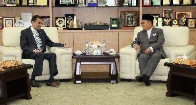 The Ambassador of the Islamic Republic of Iran met the Minister of Religious Affairs in Brunei Darussalam